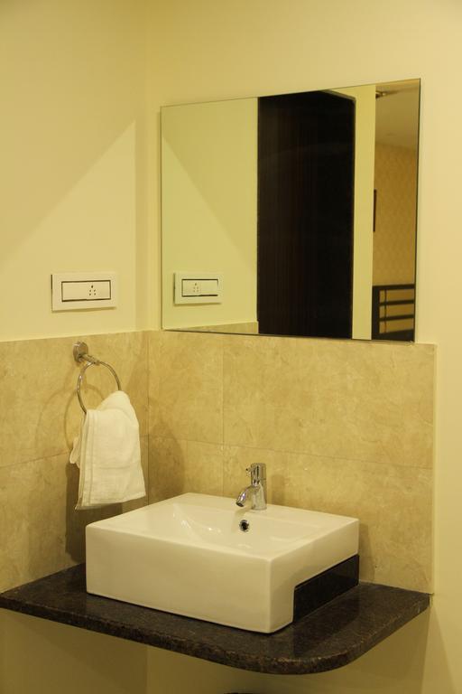 Hotel M.P Temples Inn Kumbakonam Phòng bức ảnh